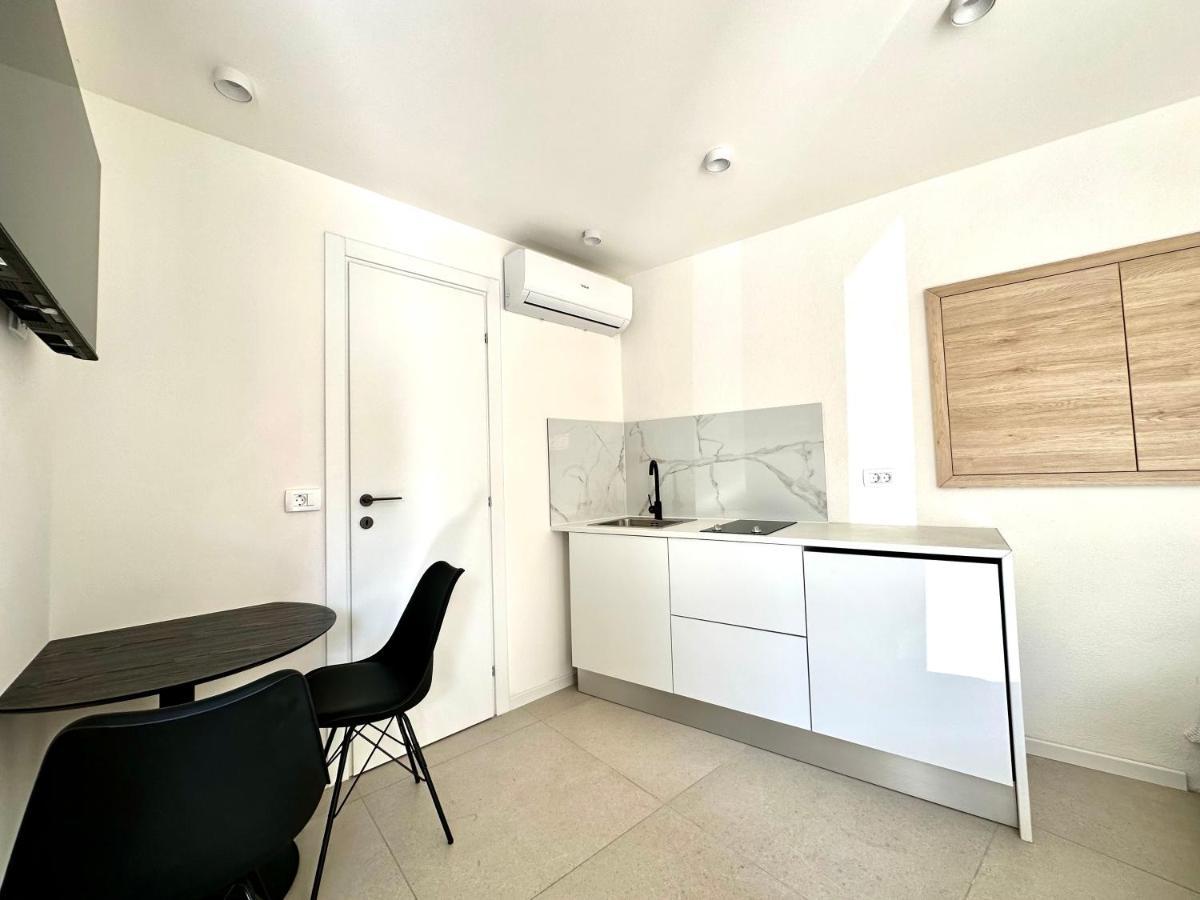 Damir Skomina Apartments Koper Exterior foto