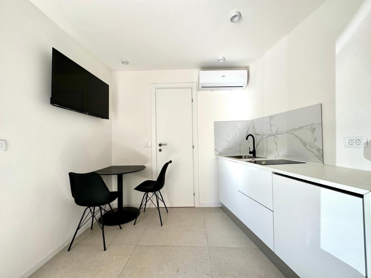 Damir Skomina Apartments Koper Exterior foto