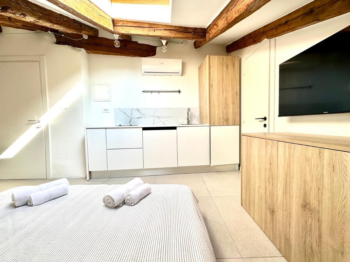 Damir Skomina Apartments Koper Exterior foto