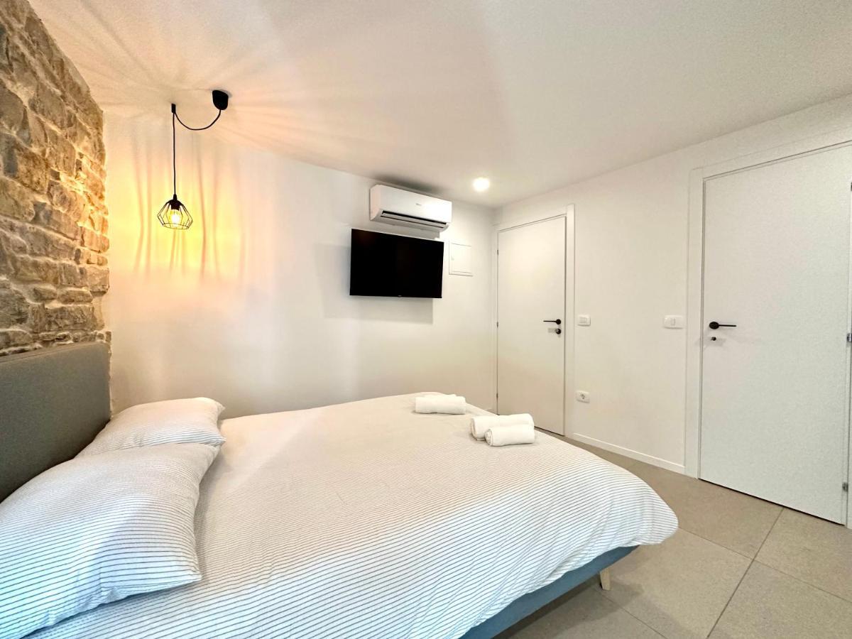 Damir Skomina Apartments Koper Exterior foto